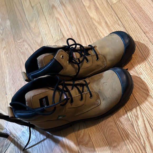 Safely steel toe shoes for work - Picture 3 of 3